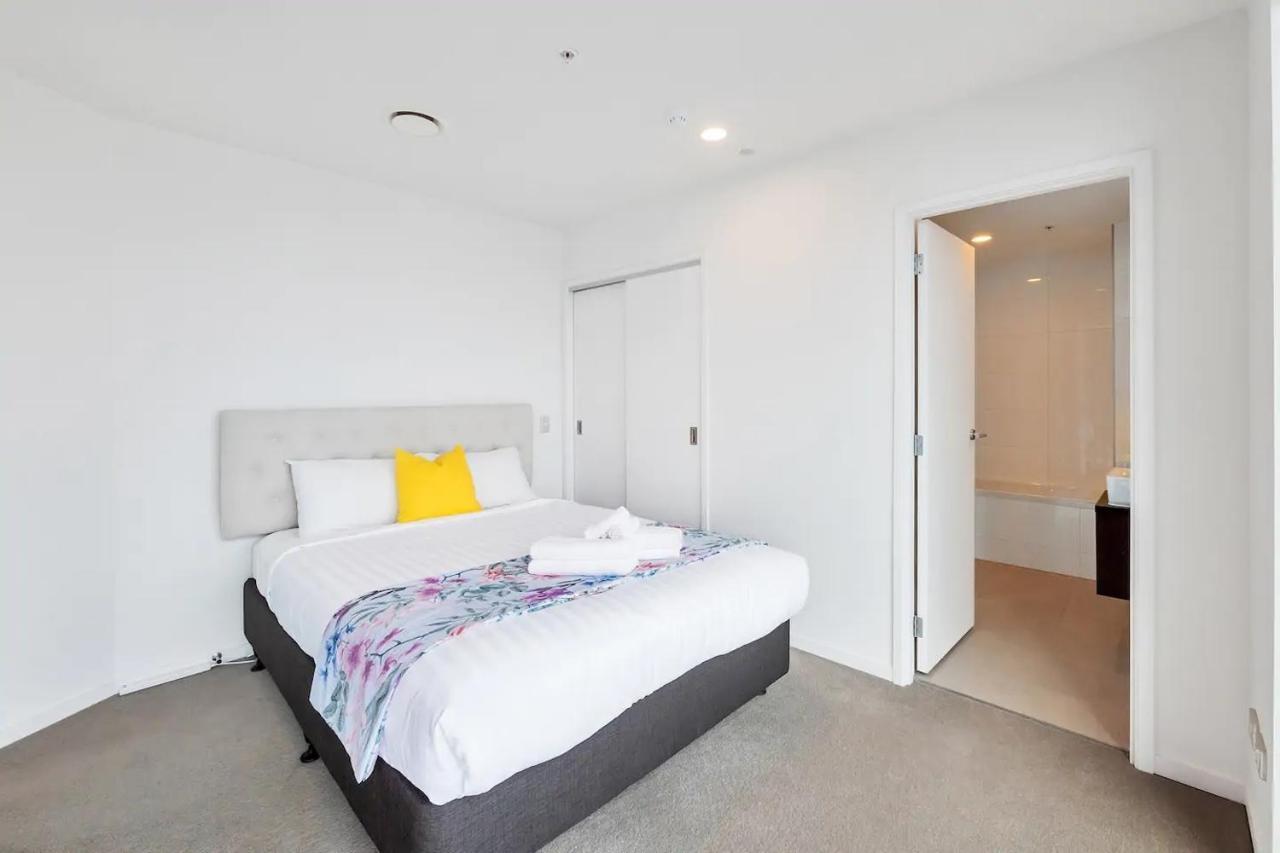 Appartamento Amazing Harbour, Skytower And Rangitoto Views Auckland Esterno foto